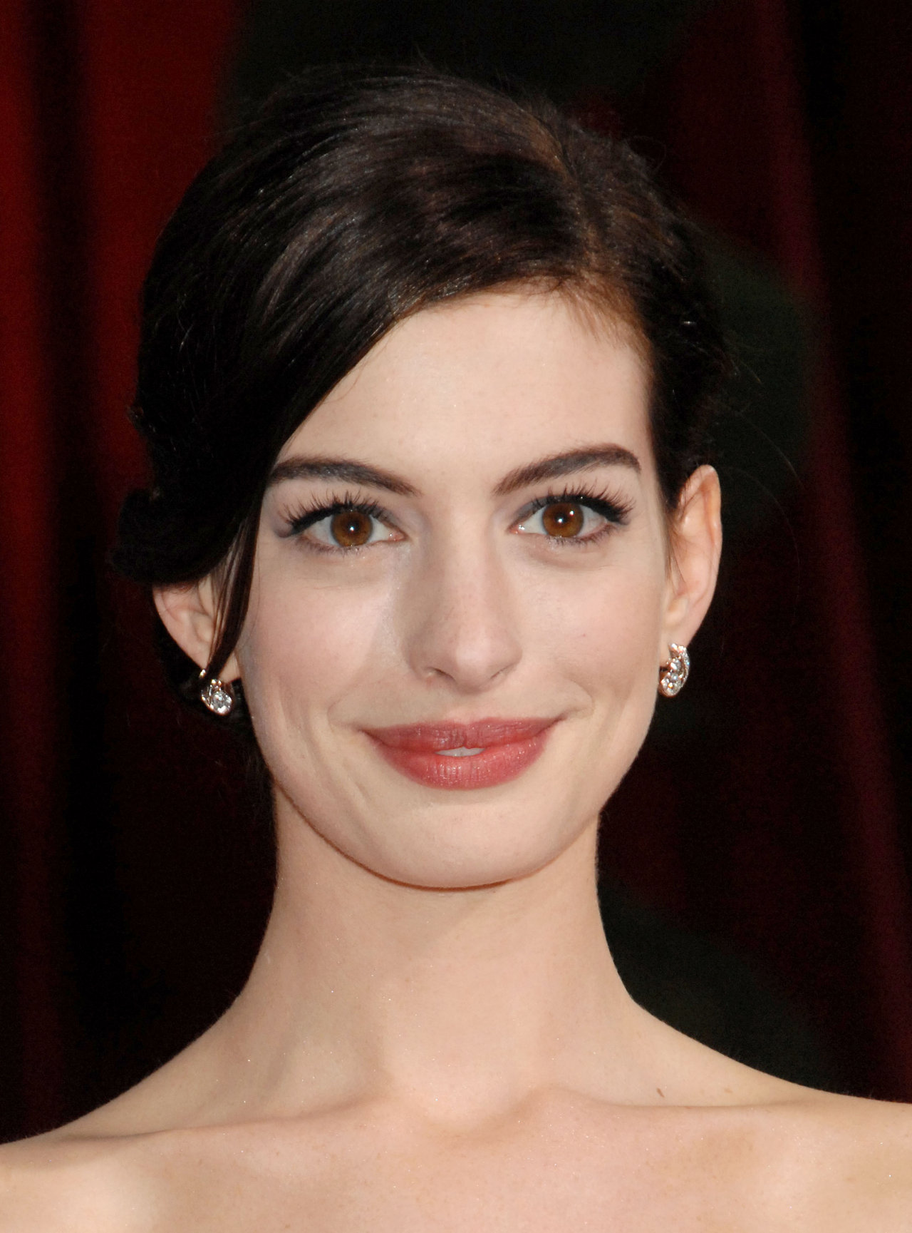 Anne Hathaway leaked wallpapers