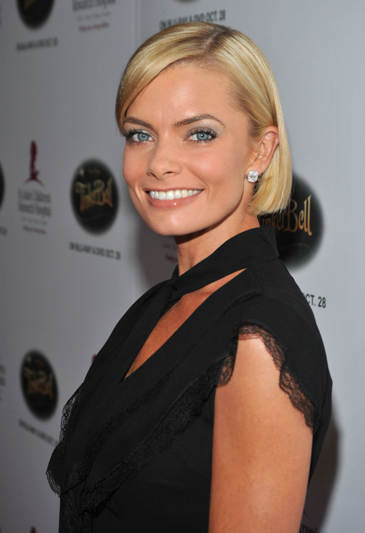 Jaime Pressly leaked wallpapers