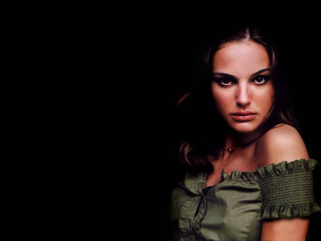 Natalie Portman leaked wallpapers